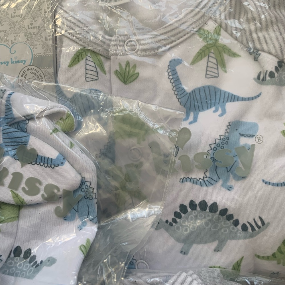 Boys’ mystery clothing bundle - Picture 2 of 10